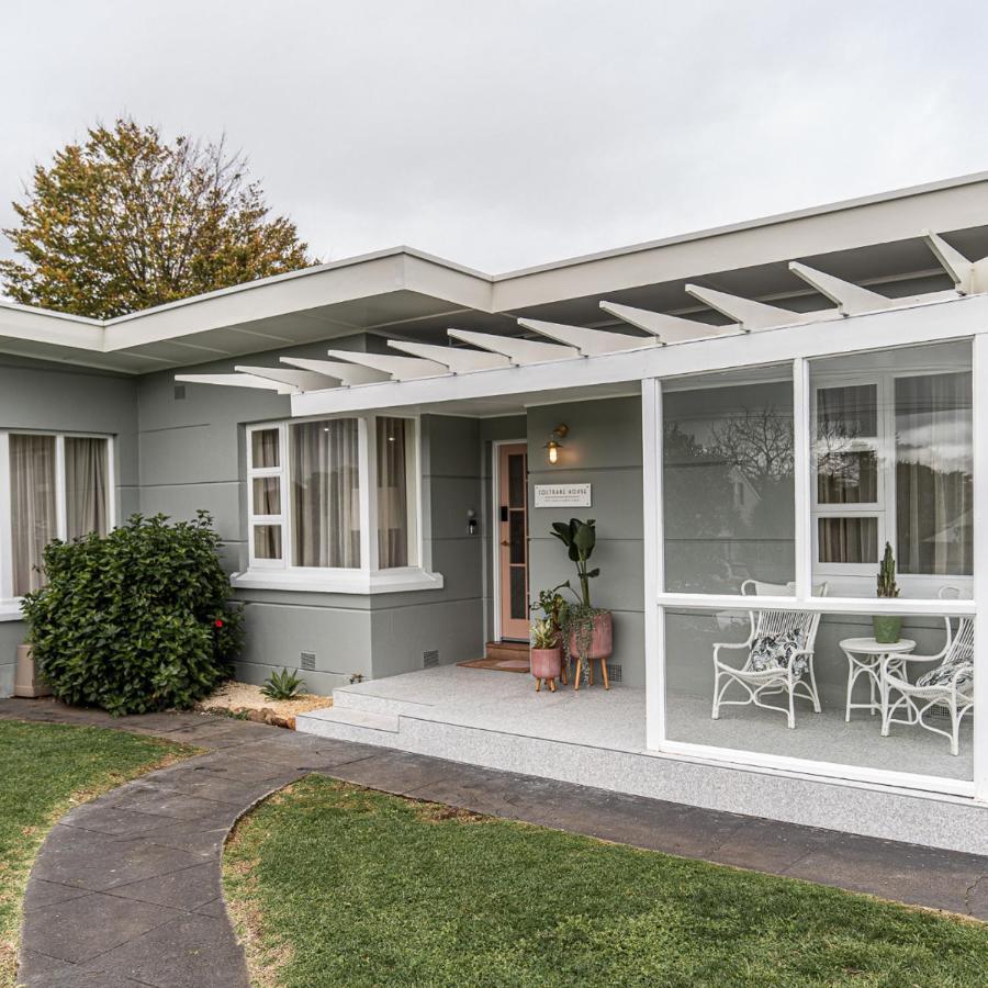 Coltrane House -Luxury Getaway Villa Mount Gambier Exterior photo